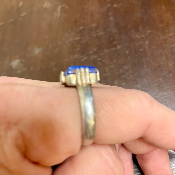 VTG Claire's Stilver Tone Art Deco Style Ring with Blue Stone Sz 7.5 - Picture 9 of 9